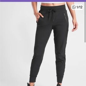 Athleta Trekkie North joggers. Black Jogger Pants with Zipper Pockets